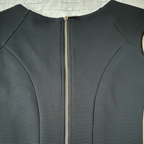 Kardashians Form Fitting Body-con Stretch Midi Dress - Picture 5 of 7